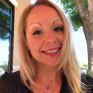 Meet your Posher, Lydia